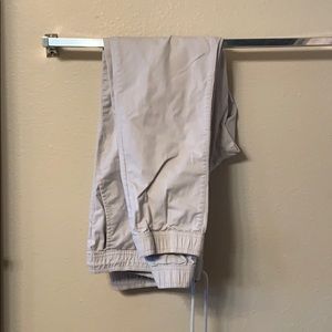 Men’s white joggers